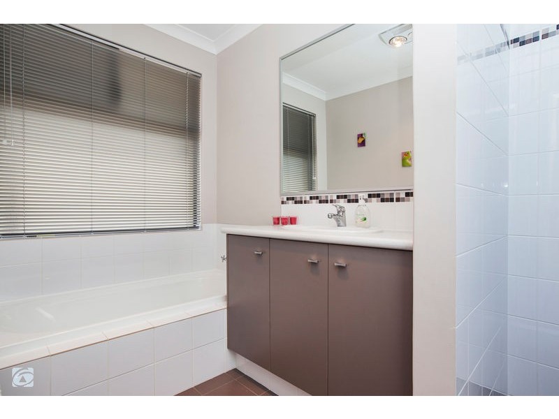 22 Longwood Bend, Aubin Grove WA 6164
