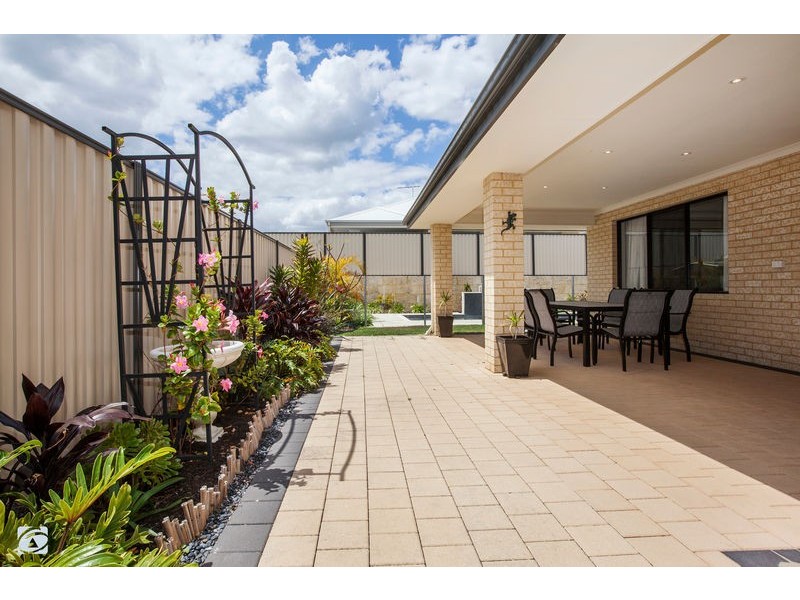 22 Longwood Bend, Aubin Grove WA 6164