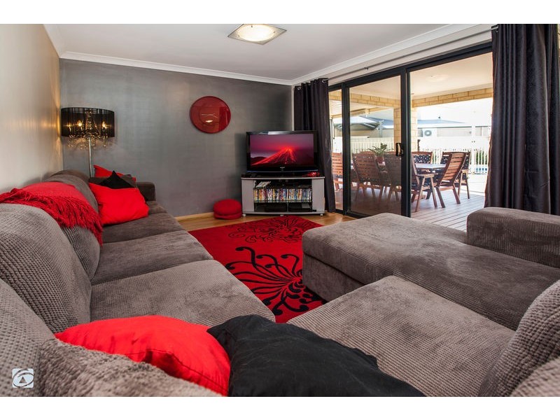 8 Weebill Way, Beeliar WA 6164