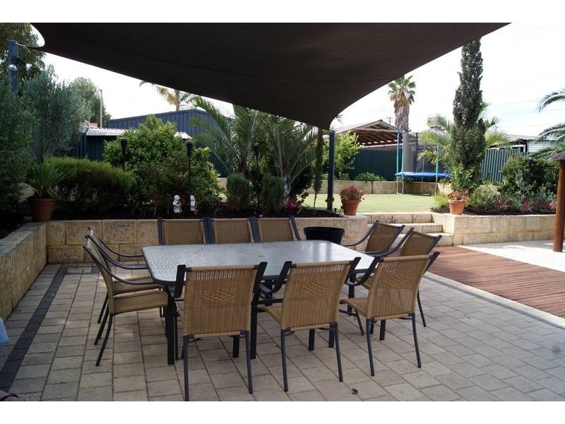 63 South Lake Drive, South Lake WA 6164