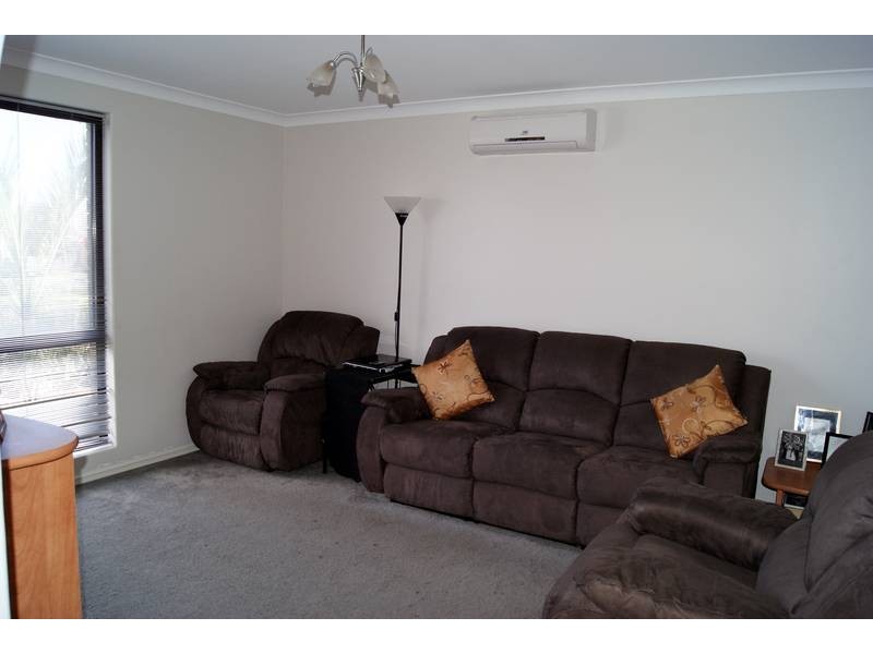 63 South Lake Drive, South Lake WA 6164