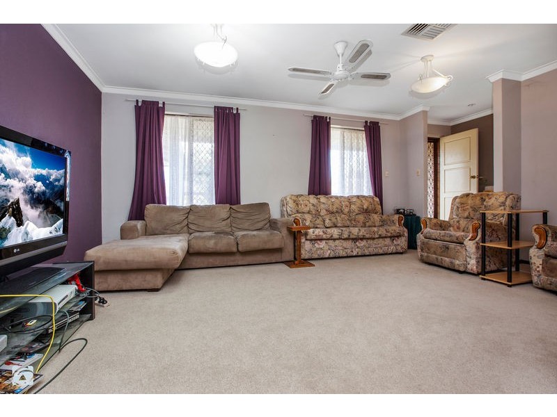 15 Dotterel Way, Yangebup WA 6164