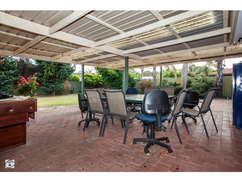 15 Dotterel Way, Yangebup WA 6164