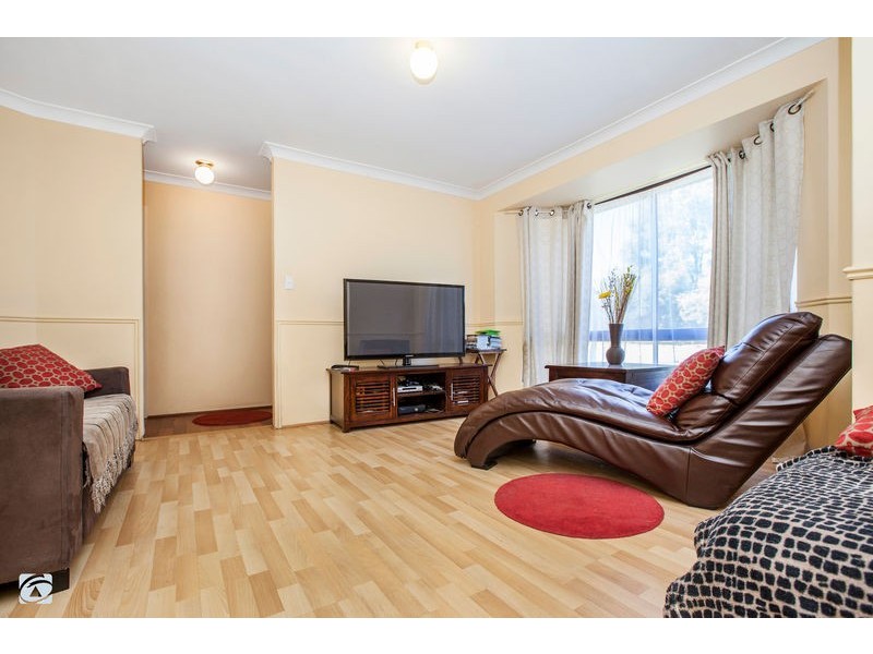 72 Glenbawn Drive, South Lake WA 6164