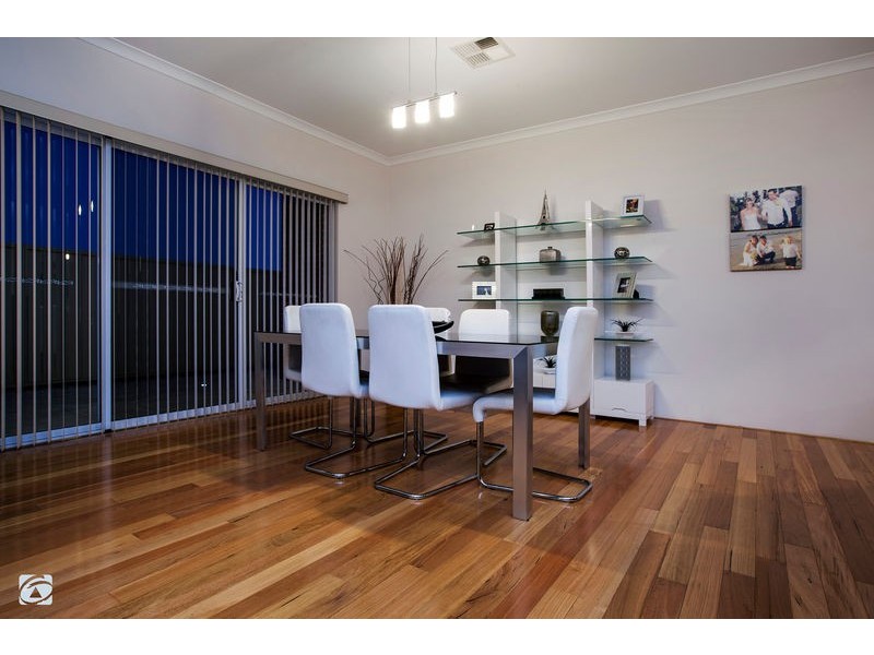 6 Senna Close, Coogee WA 6166