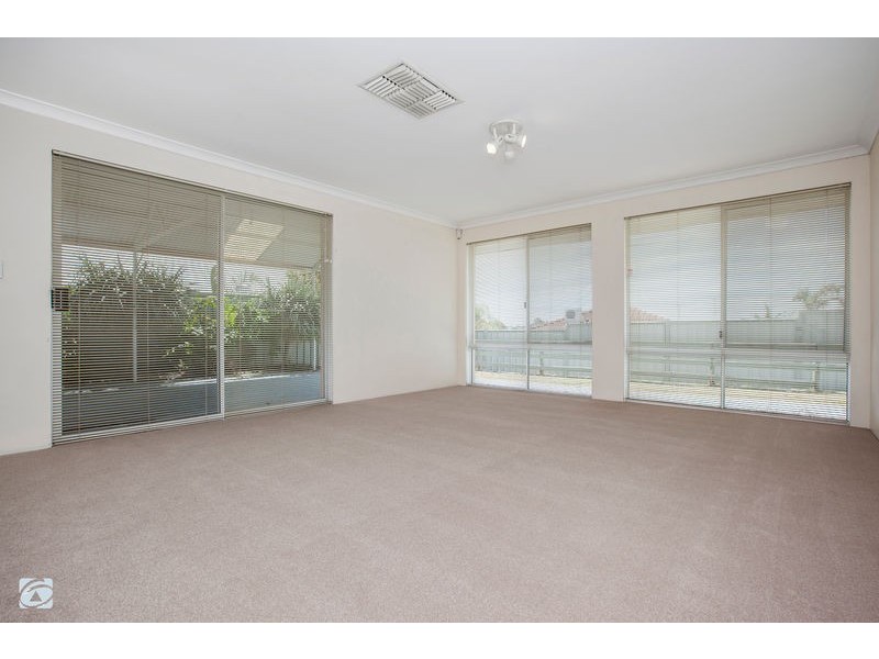 20 Manitoba Place, Success WA 6164