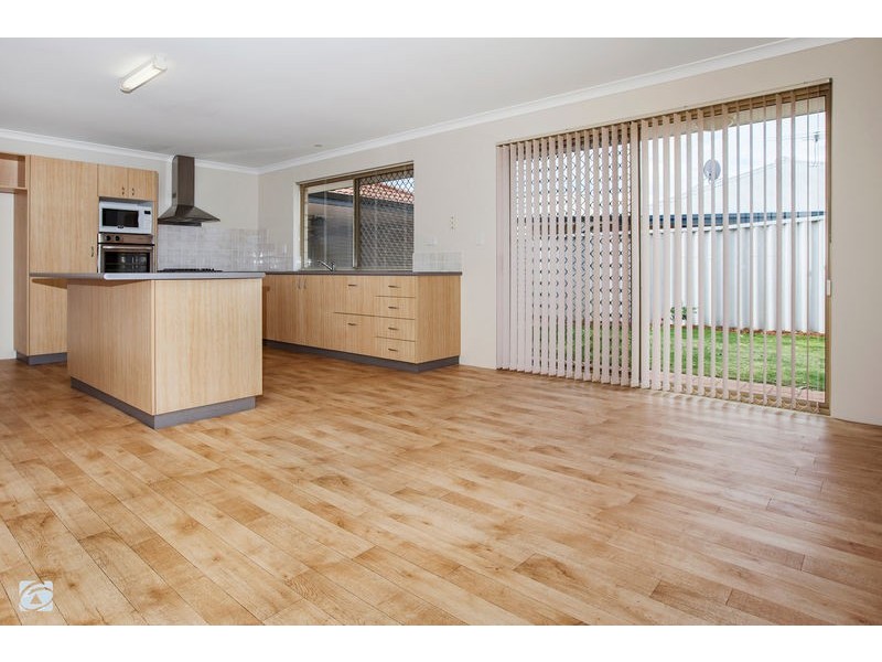 17 Roche Way, Beeliar WA 6164