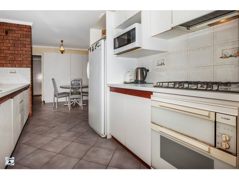 63 Parkway Road, Bibra Lake WA 6163