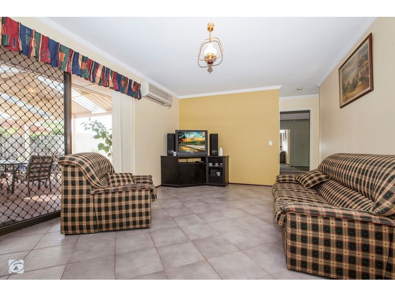 63 Parkway Road, Bibra Lake WA 6163