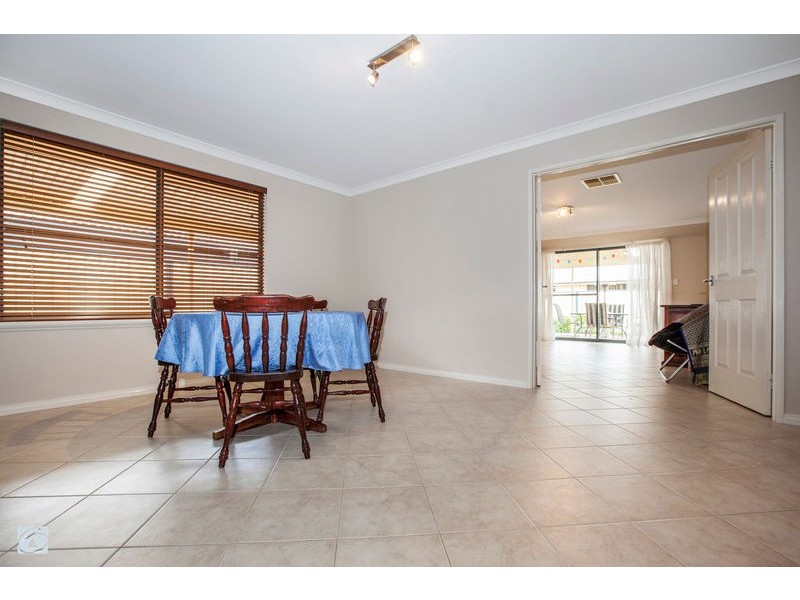 18 Alexandria Follow, Success WA 6164