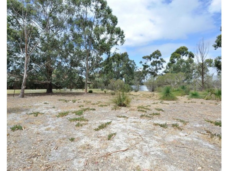 54 Leslie Road, Wandi WA 6167