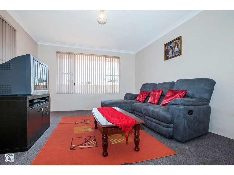 11 Sciano Avenue, Success WA 6164