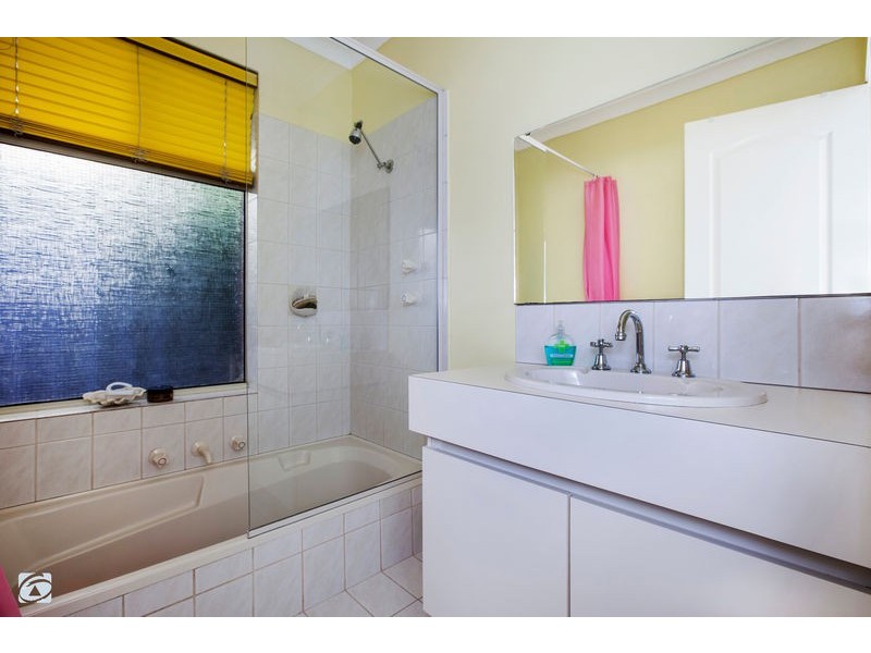 20 Tulipwood Place, South Lake WA 6164