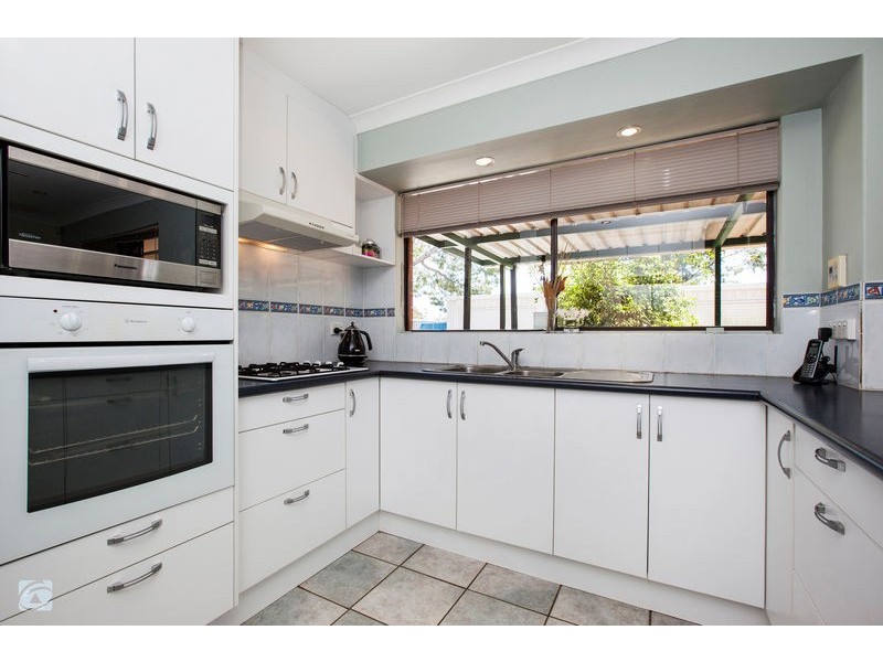 42 Allamanda Drive, South Lake WA 6164