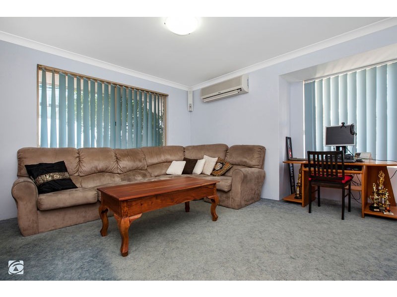 16 Waigen Place, South Lake WA 6164