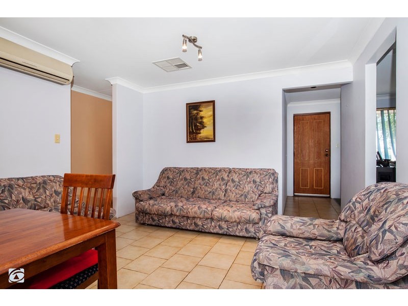 16 Waigen Place, South Lake WA 6164