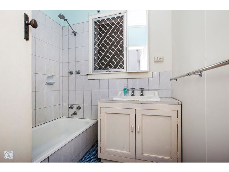 34 Lockett Street, Coolbellup WA 6163