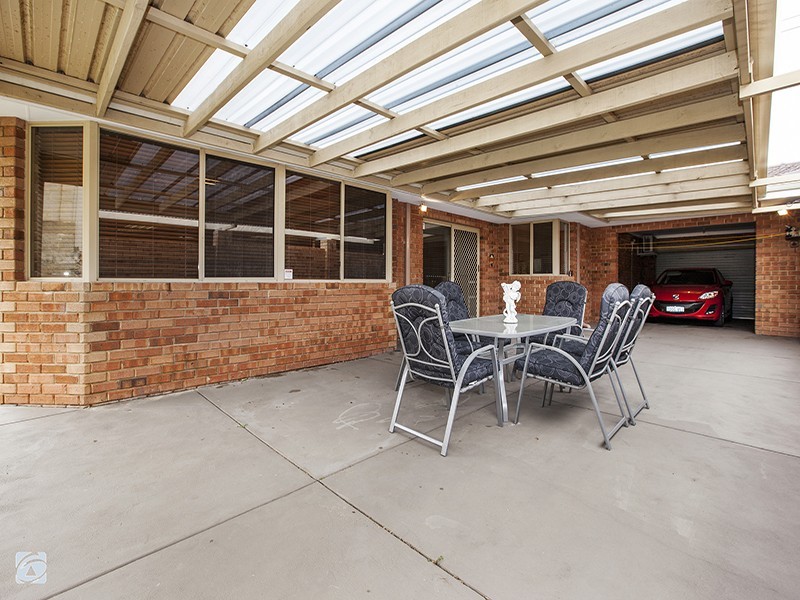 33b Birchley Road, Yangebup WA 6164