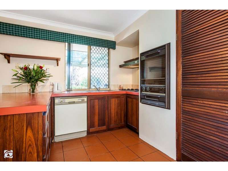 32 Manberry Way, Yangebup WA 6164