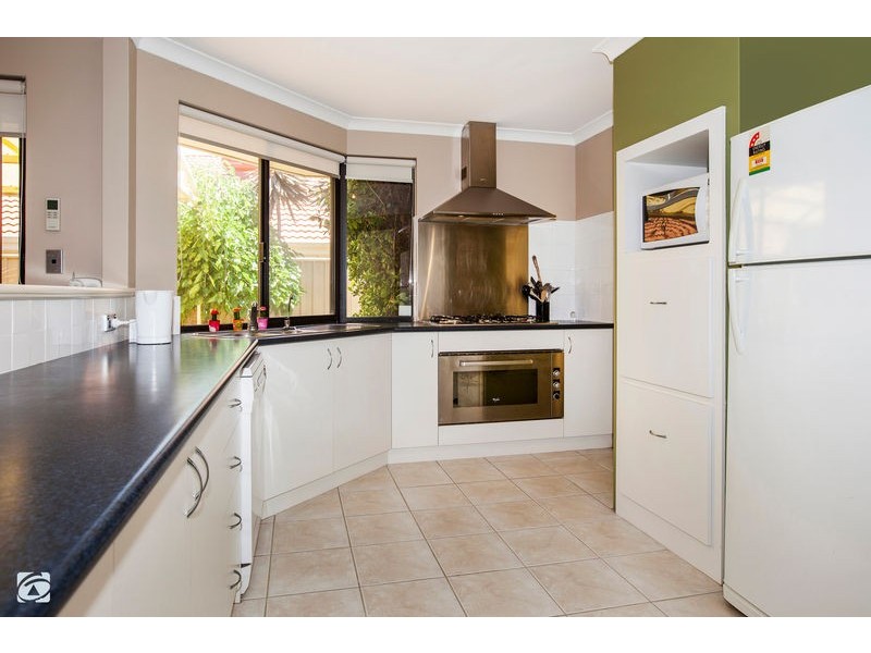 6 Geranium Retreat, Beeliar WA 6164
