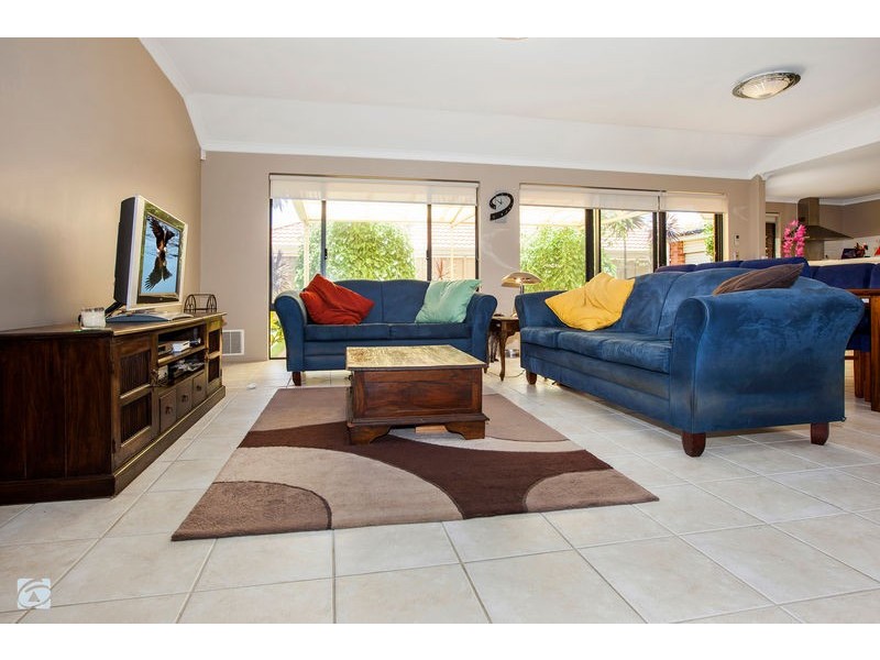 6 Geranium Retreat, Beeliar WA 6164