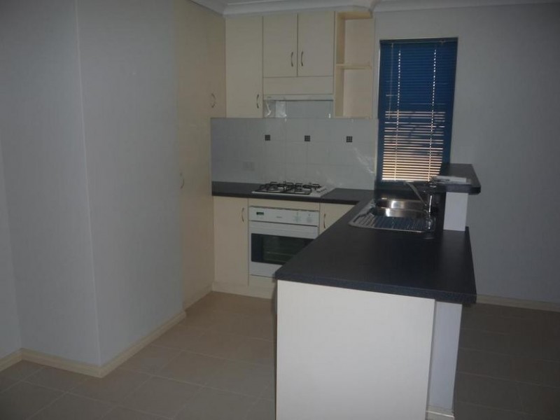 4/52 Bayview Terrace, Yangebup WA 6164