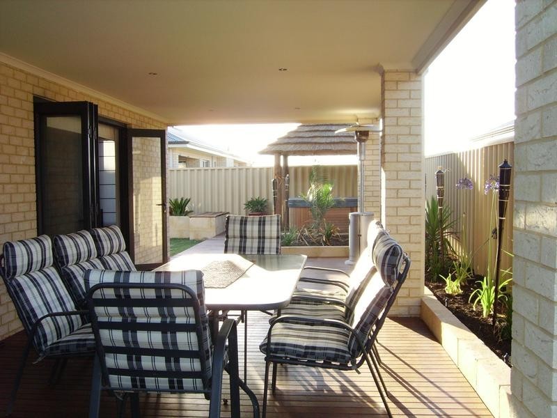 14 Vetiver Link, Atwell WA 6164