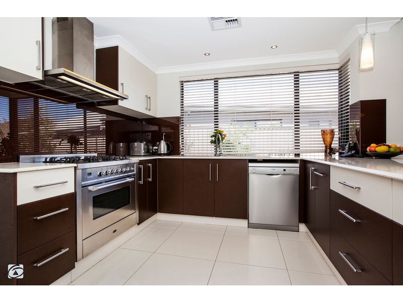 15 Butchart Turn, Aubin Grove WA 6164