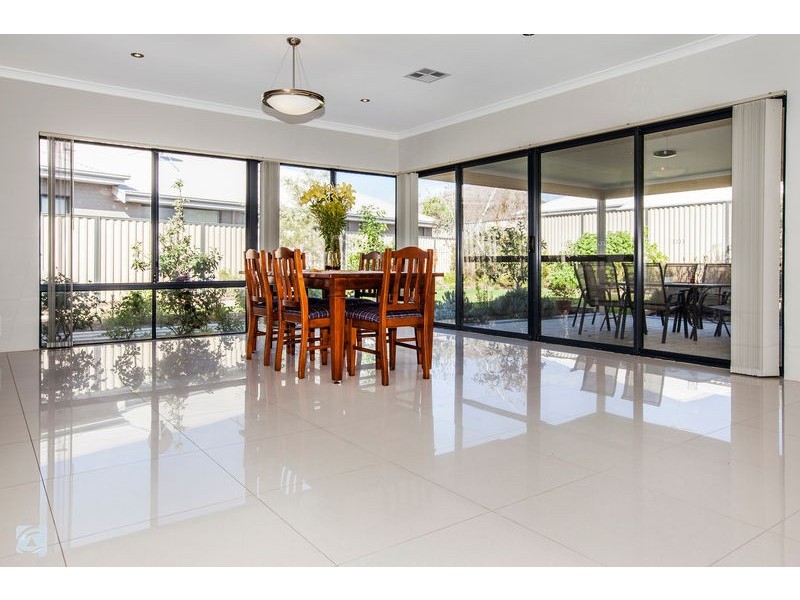 15 Butchart Turn, Aubin Grove WA 6164