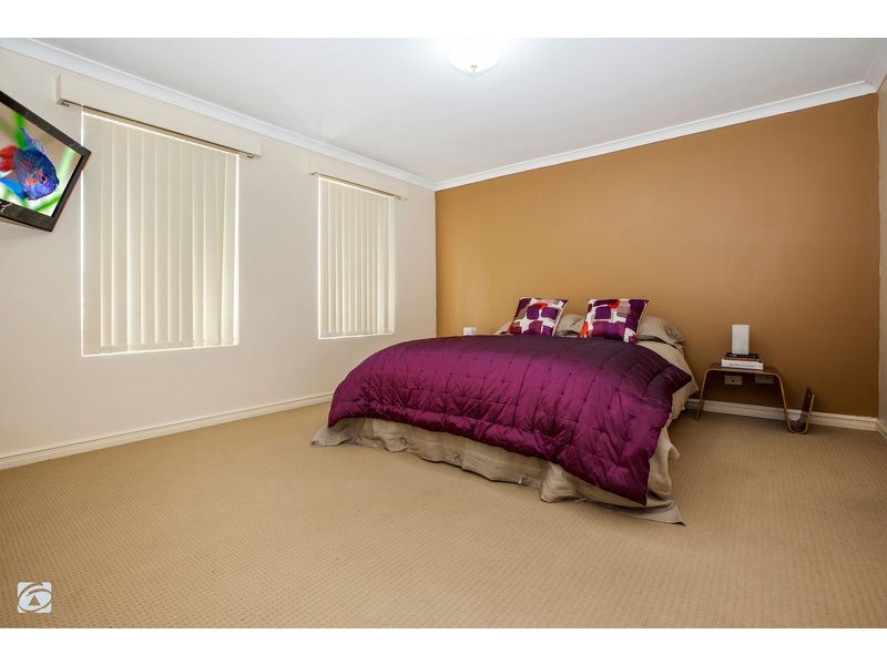 22 Beroona Way, South Lake WA 6164