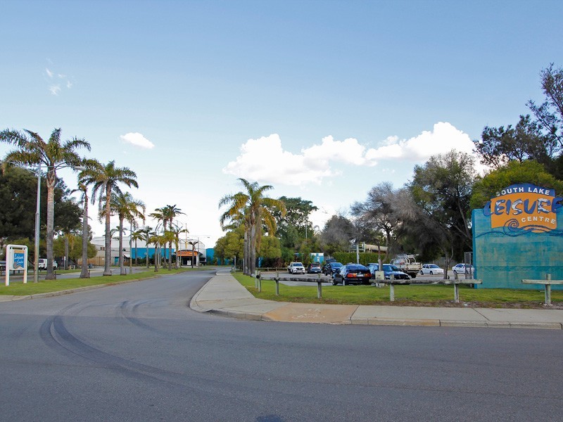 2 Moondarra Circle, South Lake WA 6164