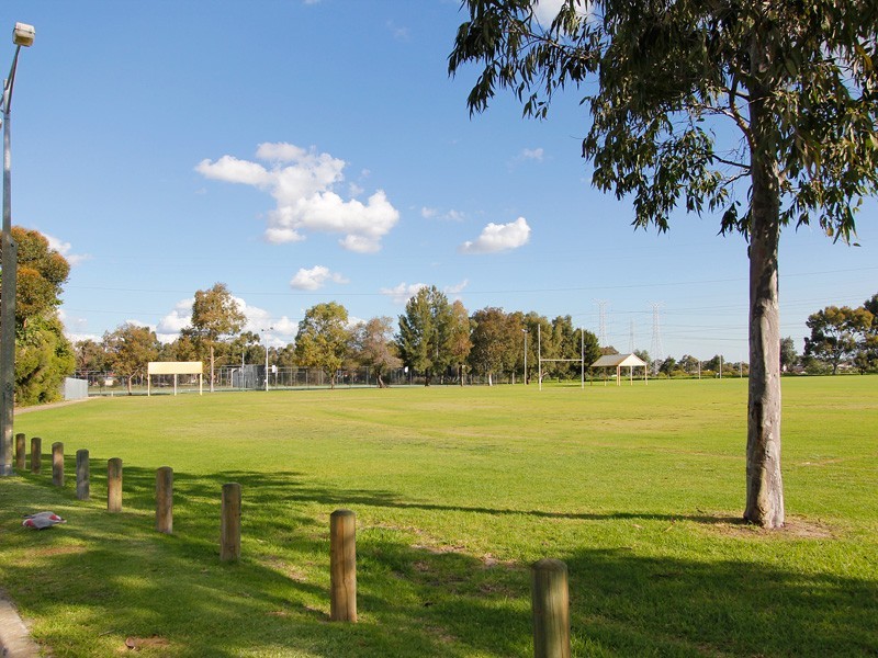 2 Moondarra Circle, South Lake WA 6164