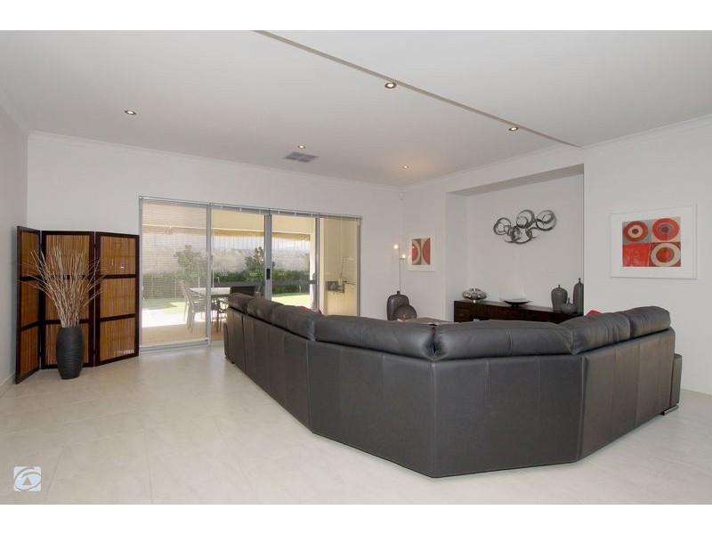 31 Panarea Crest, Yangebup WA 6164