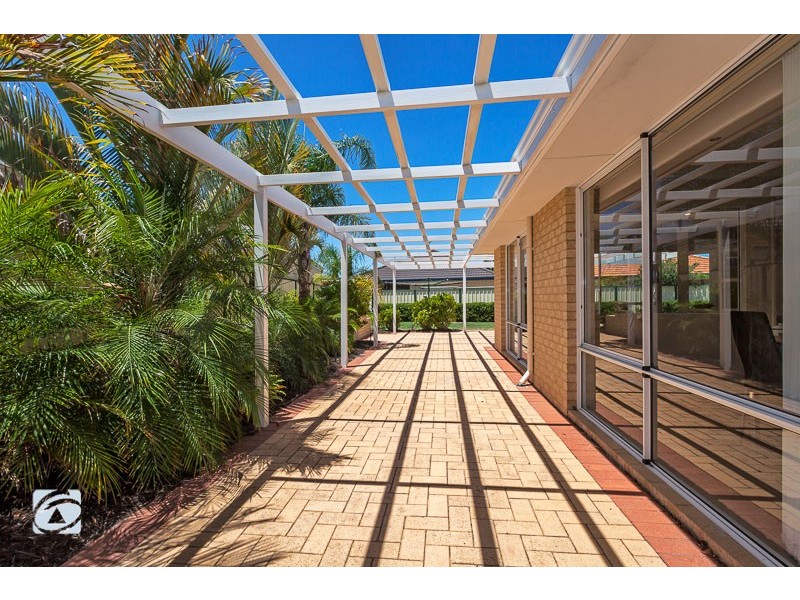 23 Pittwater Way, Success WA 6164