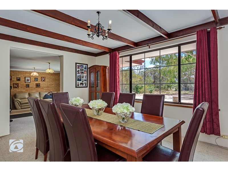 5 Brooks Place, Wandi WA 6167