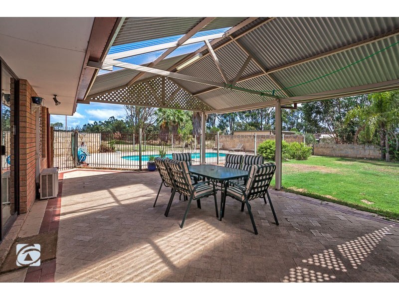 5 Brooks Place, Wandi WA 6167