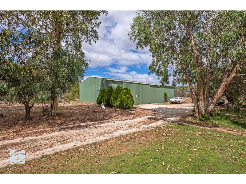 5 Brooks Place, Wandi WA 6167