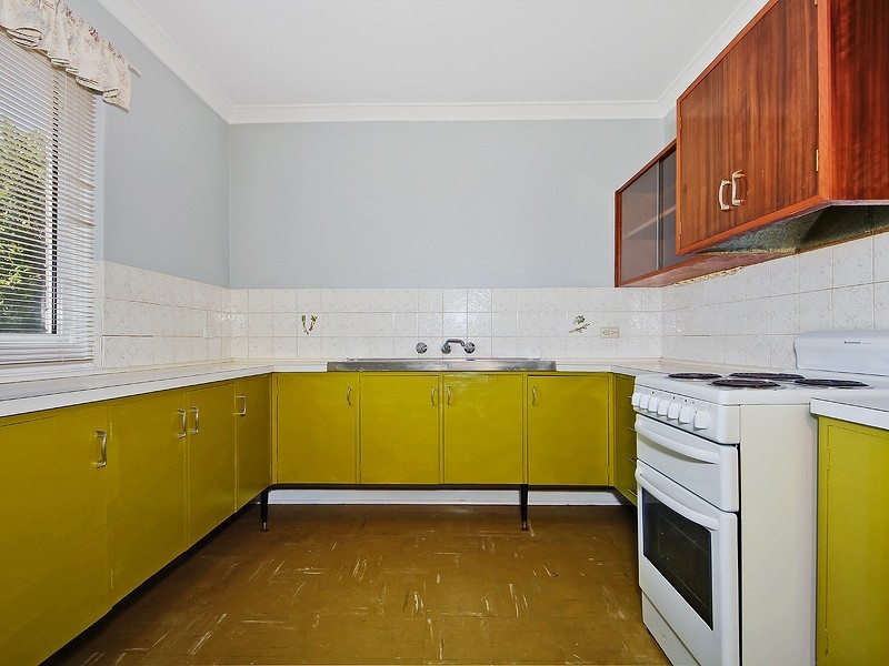 4A Milton Place, Orelia WA 6167