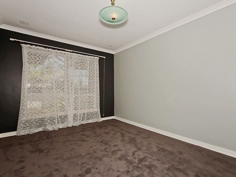 4A Milton Place, Orelia WA 6167