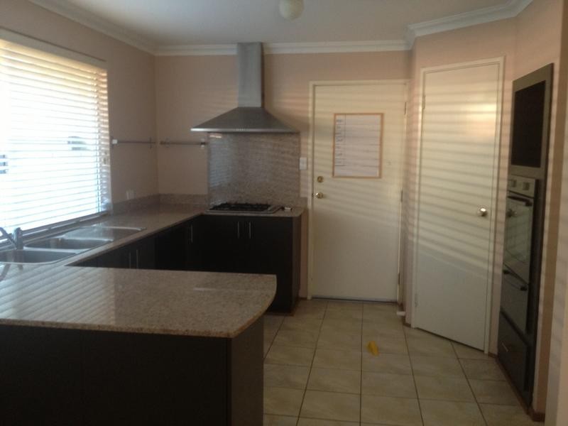 8 Talisker Gate, Aubin Grove WA 6164