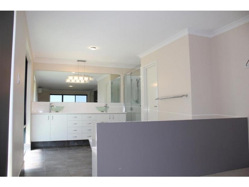 90 Birchley Road, Beeliar WA 6164