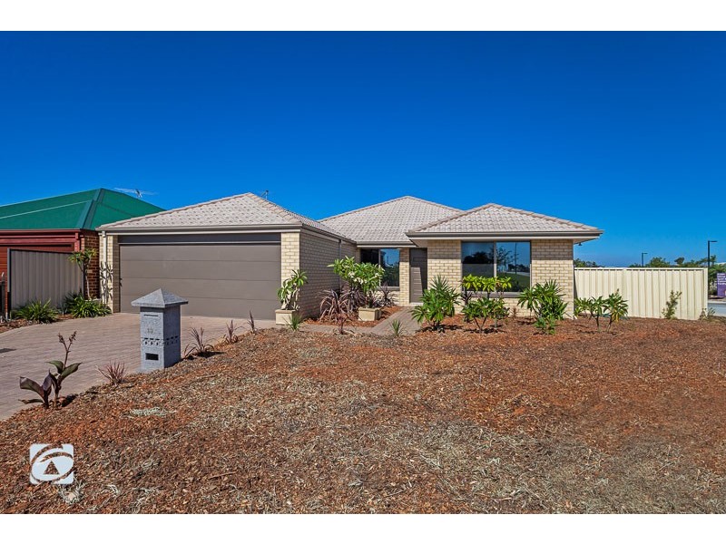 19 Filoli Gardens, Aubin Grove WA 6164
