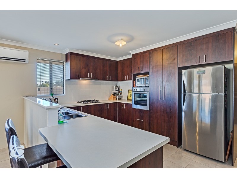 19 Filoli Gardens, Aubin Grove WA 6164