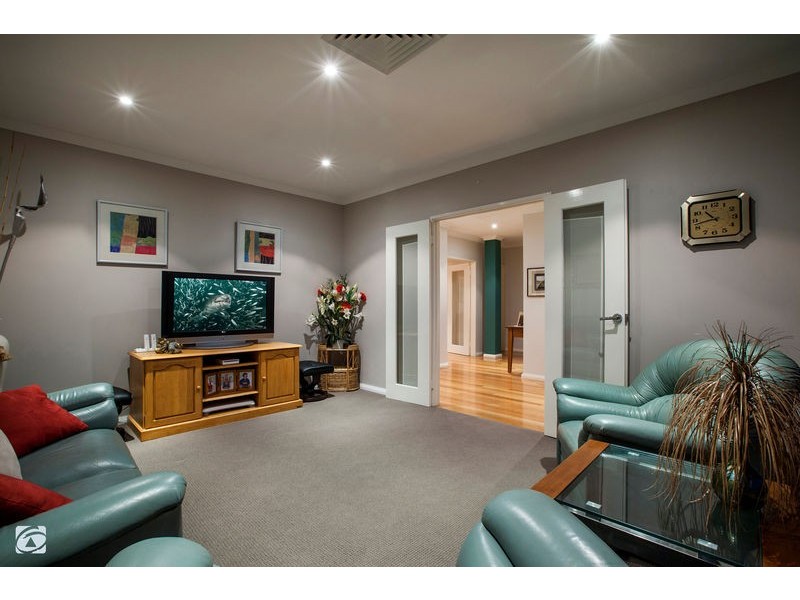 15 Harmony Avenue, Atwell WA 6164