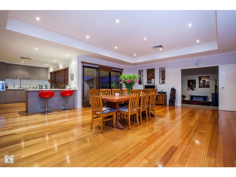 15 Harmony Avenue, Atwell WA 6164