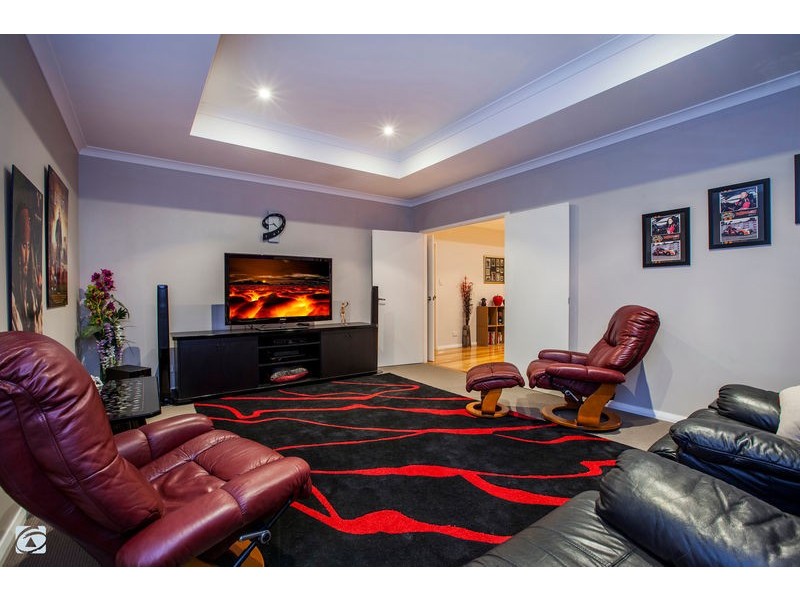 15 Harmony Avenue, Atwell WA 6164