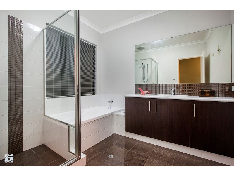 15 Harmony Avenue, Atwell WA 6164