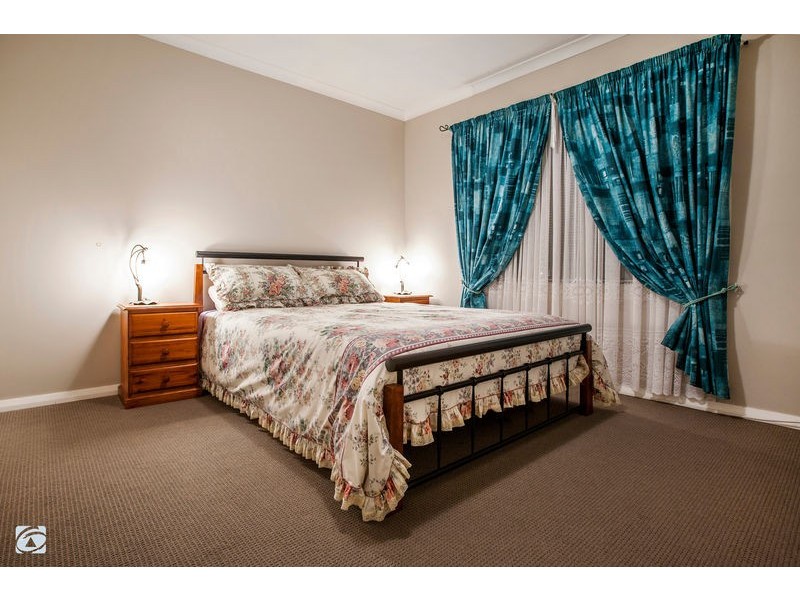 15 Harmony Avenue, Atwell WA 6164