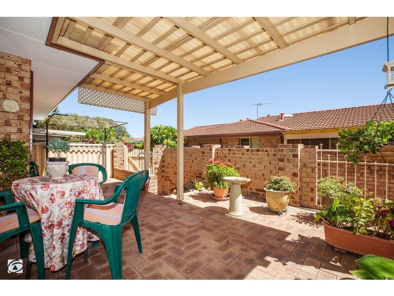 17/11 Petterson Avenue, Samson WA 6163