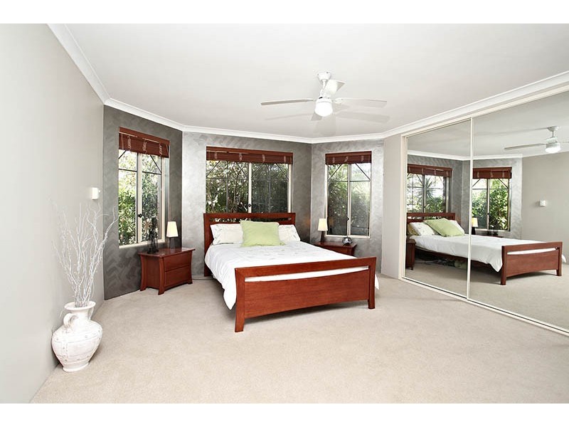 11 Marie Court, Atwell WA 6164